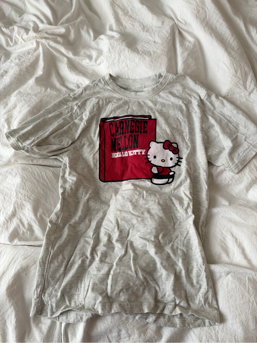 Carnegie Mellon University Hello Kitty shirt in unisex size S